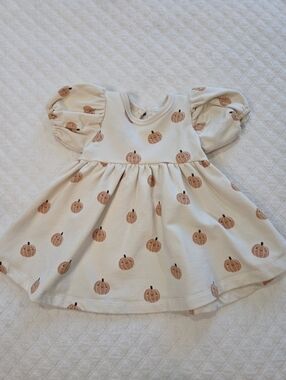 Quincy Mae 0-3 months Pumpkin Pattern Dress Organic Cotton Short Sleeve